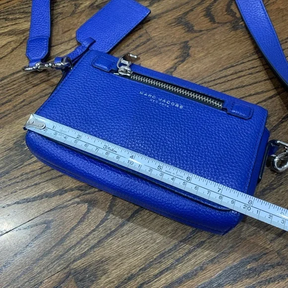 Like New Marc Jacobs Gotham City Crossbody Blue - Picture 15 of 16
